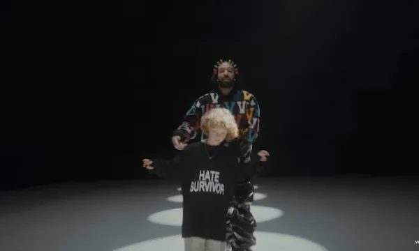 For All The Dogs Screenshot 1